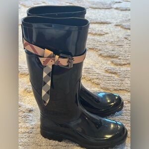 Burberry Women's Kenyon Nova Belt Rainboots Size 37 Made in Italy